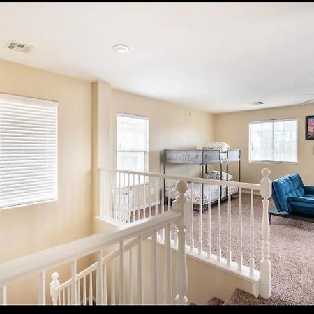 4 Bedroom North Las Vegas With Pool Exterior photo